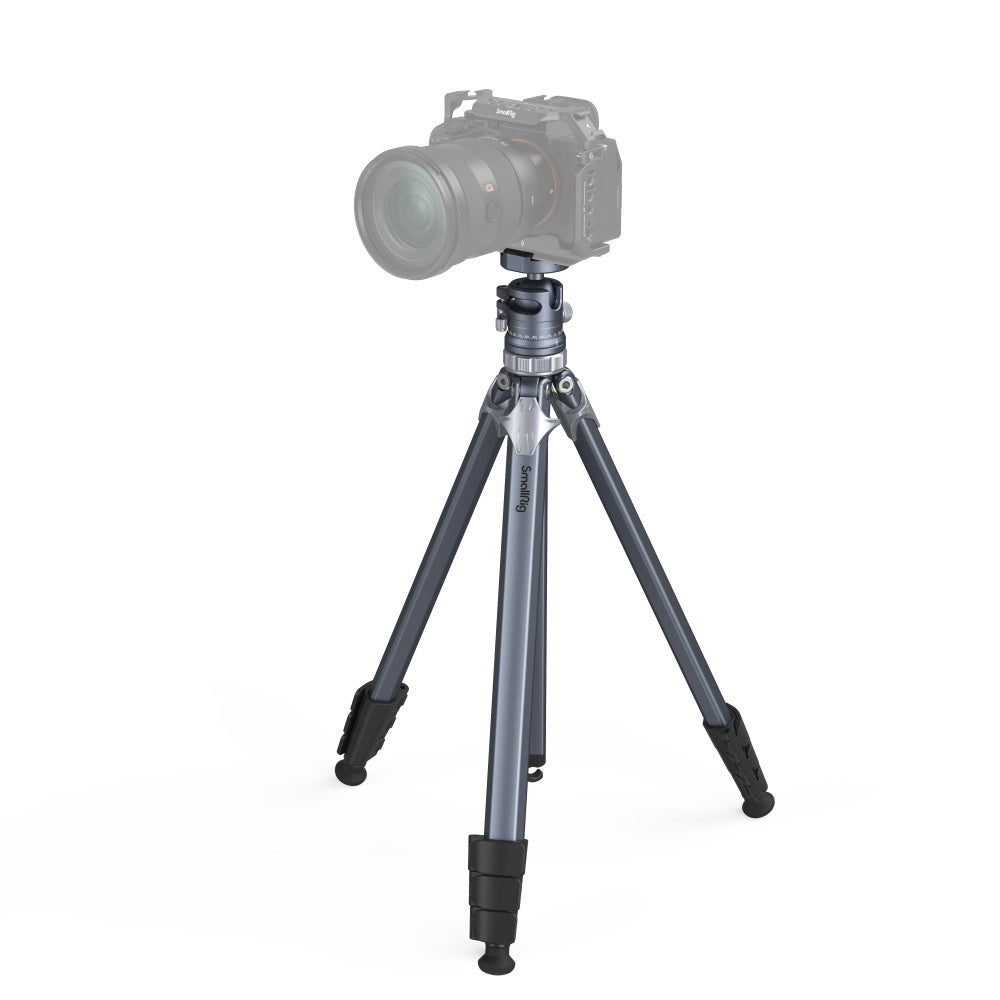 SmallRig Lightweight Travel Tripod AP with camera attached