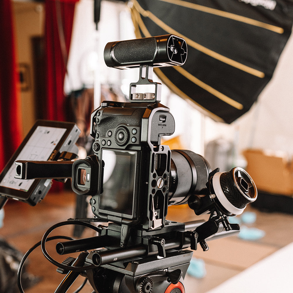 image of camera with SmallRig Mini Side Handle with Dual 1/4"-20 Screw Mount in action