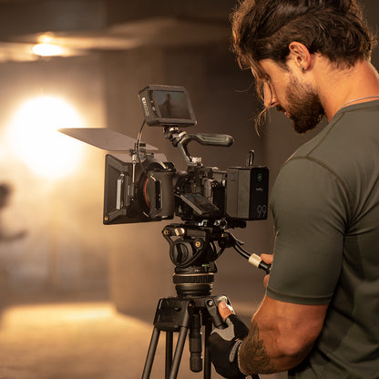 example of SmallRig Compact V-Mount Battery Mounting System in use
