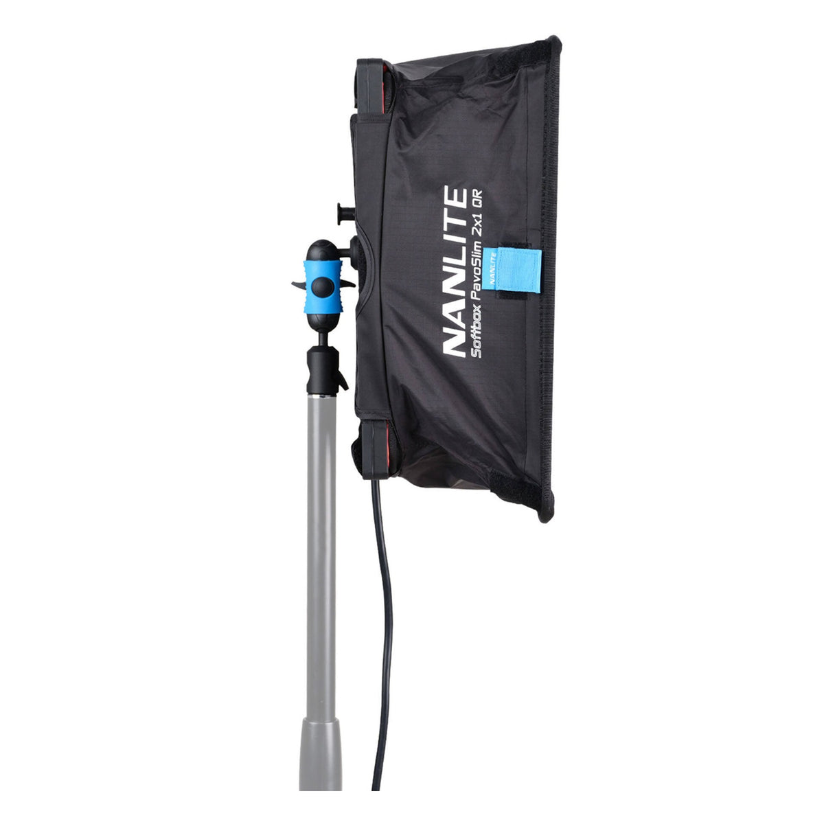 PavoSlim 120C in collapsible black fabric softbox with 'Softbox PavoSlim 24x1 CR' labeling visible, mounted on stand.