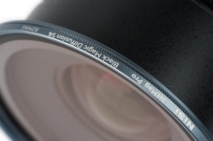 NiSi JetMag Pro Black Magic Diffusion 1/4 82MAG close-up mounted on cinema lens